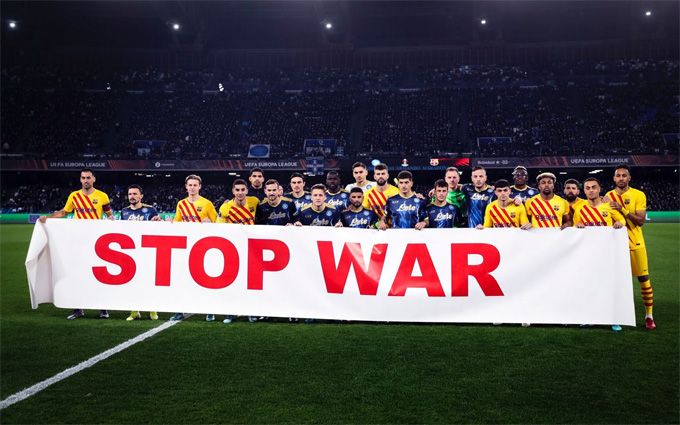 Các cầu thủ phản đối chiến tranh tại Nga và Ukraine
