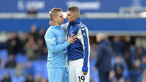 Cặp đôi Ukraine tạo ra khoảnh khắc xúc động trước trận Everton vs Man City