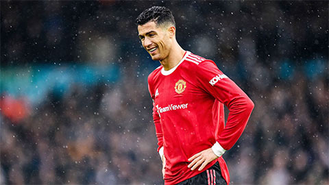 Ronaldo, gánh nặng của MU