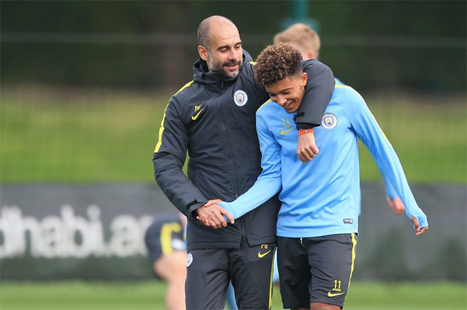 Sancho từng là trò cũ của HLV Guardiola ở Man City