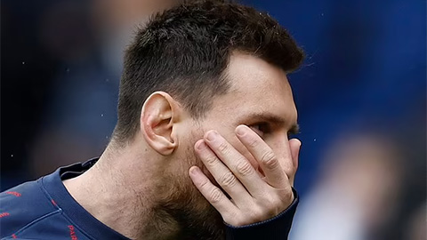 Fan PSG đòi đuổi Messi 