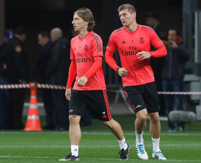 Cặp Modric - Kroos cần đảm bảo việc giữ bóng một cách an toàn nhất có thể