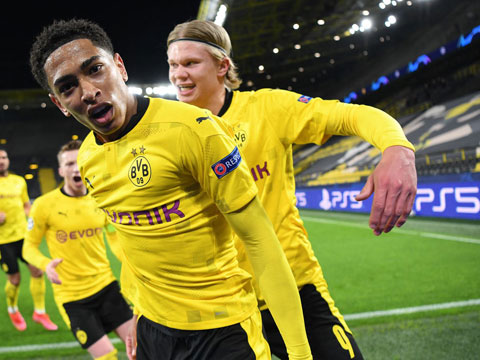 Bellingham ăn mừng cảm xúc trong màu áo Dortmund