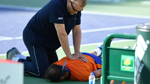 Nadal gọi chăm sóc y tế nhiều lần trong hai trận cuối ở Indian Wells 2022