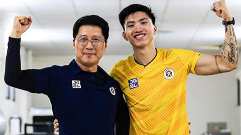 Bác sỹ Hàn Quốc chữa bệnh cho Văn Hậu, Hùng Dũng đột ngột rời Hà Nội FC