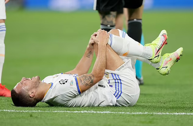 Hazard chấn thương triền miên từ khi sang Real