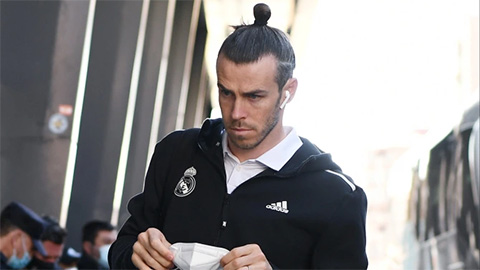 Bale thản nhiên rời phòng thay đồ muộn trêu tức Real Madrid