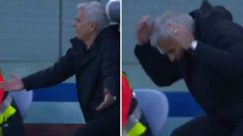 Mourinho đập đầu vào cabin đau điếng