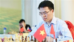 Lê Quang Liêm chưa có vé về nước tập trung ĐT cờ vua