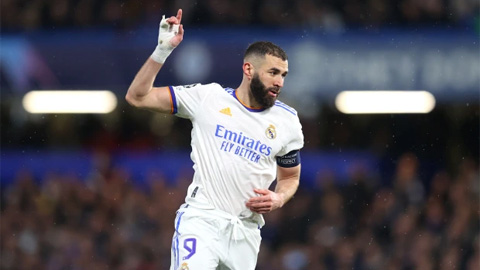 'King-Benzema' sánh ngang Ronaldo với hat-trick thứ 2 liên tiếp