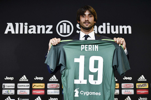 Mattia Perin tiếp tục gắn bó với Juventus đến năm 2025