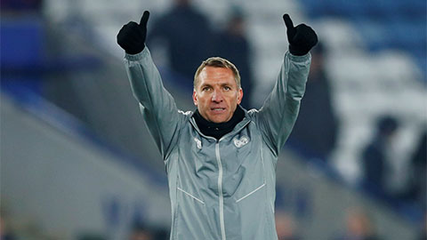 Thầy trò HLV Rodgers phấn khích sau chiến thắng lịch sử của Leicester trước PSV