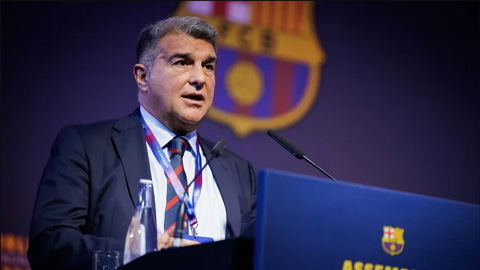 Chủ tịch Barca xin lỗi về vụ CĐV Frankfurt vào sân quá đông