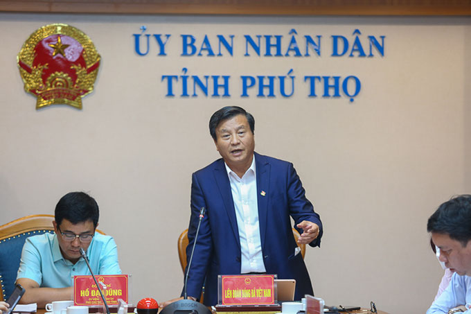 Ông Lê Văn Thành – PCT LĐBĐVN phát biểu tại cuộc họp.
