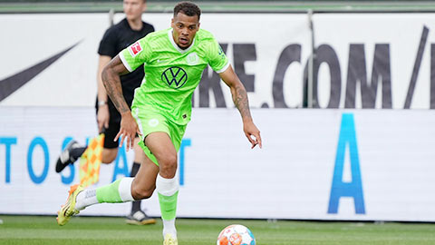 Nmecha quyết định gắn bó với Wolfsburg