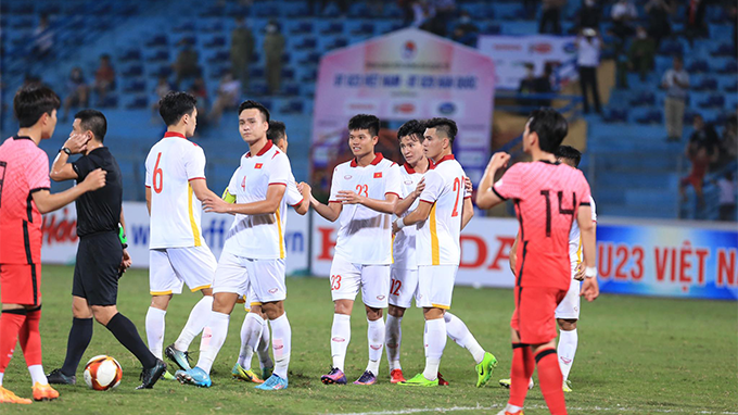 Văn Tùng (số 23) ghi bàn cho U23 Việt Nam. Ảnh: Đức Cường