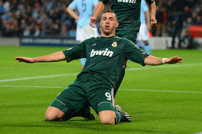 10 năm trước, Benzema từng ghi bàn vào lưới Man City