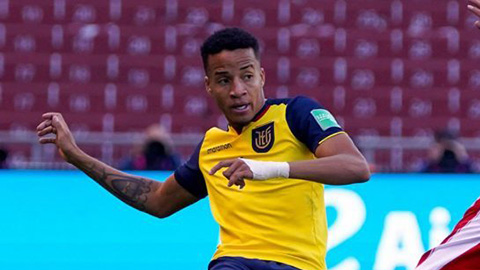 Byron Castillo trong màu áo ĐT Ecuador