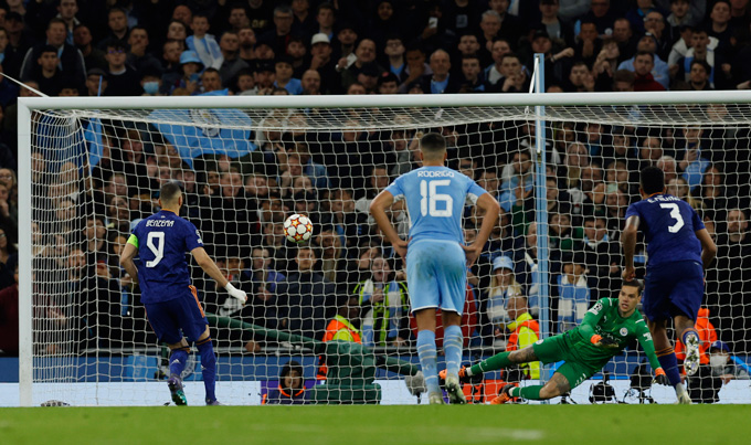Benzema ấn định tỷ số trận Man City vs Real ở phút 82