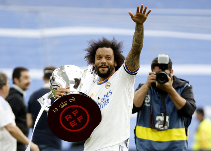Hậu vệ trái Marcelo sẽ rời Real sau mùa giải này. Anh trở thành cầu thủ giành nhiều danh hiệu nhất lịch sử Real với 24 chiếc cúp.