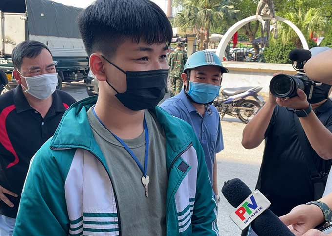CĐV đang là học sinh cấp 2 tại Phú Thọ thừa nhận còn mù mờ về lứa cầu thủ hiện tại của U23 Việt Nam 