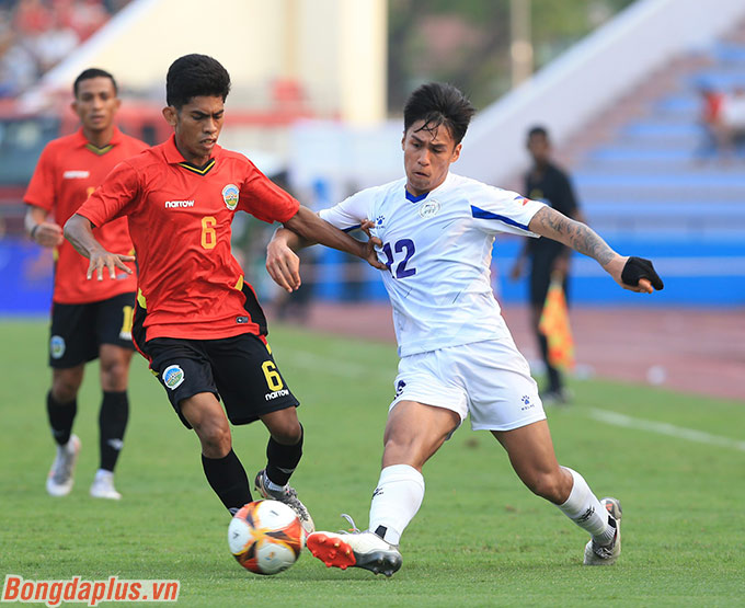 U23 Philippines (trắng) thắng U23 Timor Leste - Ảnh: Đức Cường 