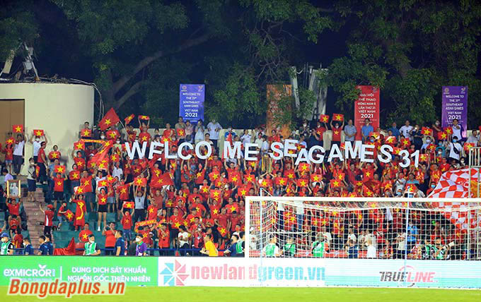 U23 Việt Nam và người hâm mộ Việt Nam đã dành cho U23 Indonesia món quà chào SEA Games 31 không thể cay đắng hơn 