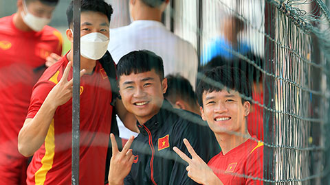 U23 Việt Nam tươi như hoa, ông Park thở phào với Hoàng Anh 