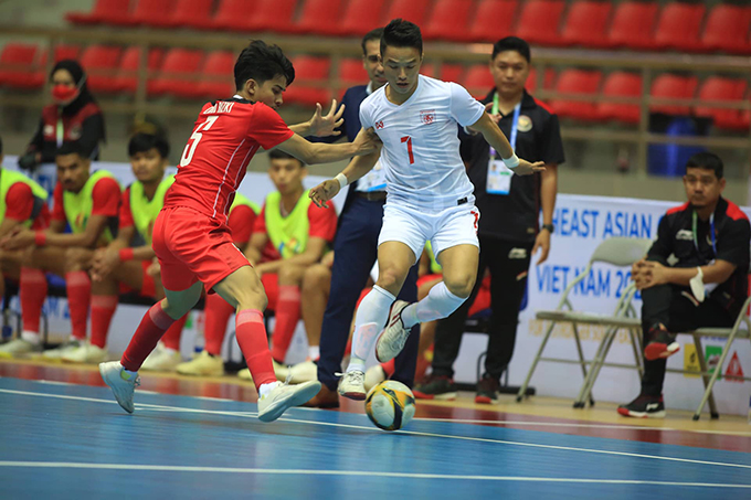 Sức mạnh của Myanmar (áo trắng) được đánh giá khó lường khi từng cầm chân ĐT futsal Việt Nam ở giải ĐNÁ 