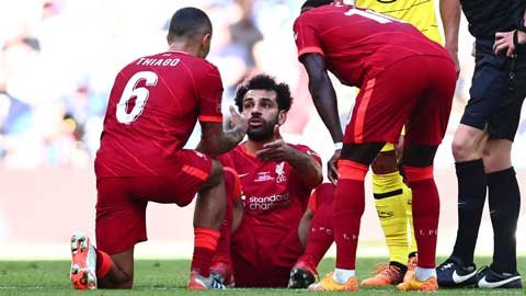 Salah chấn thương, bỏ dở chung kết FA Cup