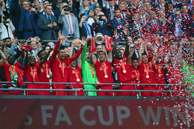 Liverpool có lần thứ 2 giành cú đúp quốc nội