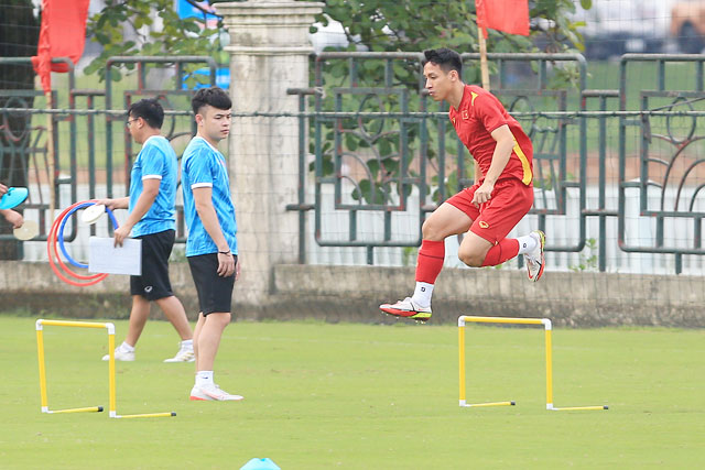Cầu thủ U23 Việt Nam nỗ lực tập luyện trước giờ G - Ảnh: Đức Cường