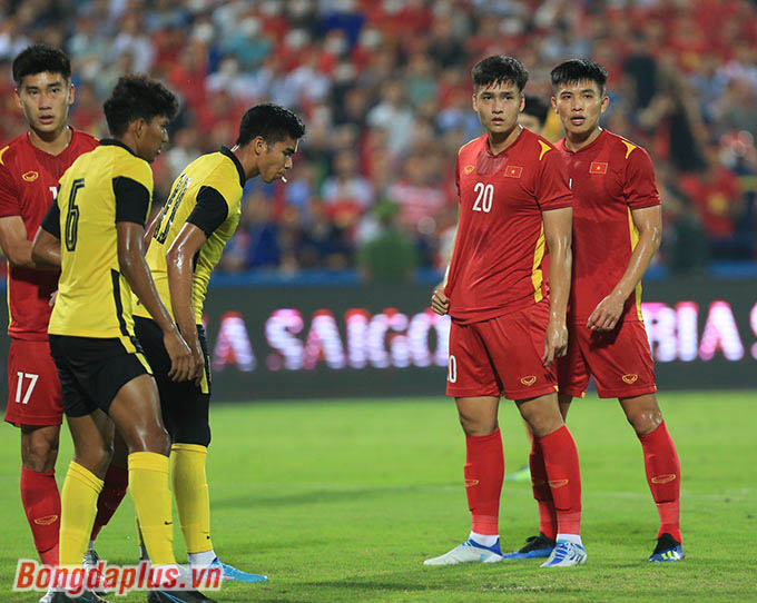 Ông Darby nói thêm: “Có vẻ như U23 Việt Nam không có nhiều cầu thủ chơi sáng tạo trong đội hình và Tiến Linh là tiền đạo duy nhất có thể ghi bàn"