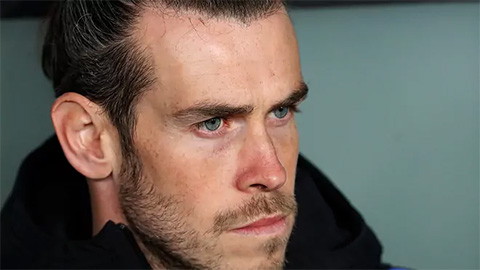 Bale tạm biệt Real Madrid từ khán đài