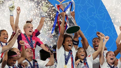 Lyon vô địch Champions League nữ lần thứ 8 sau khi đè bẹp Barca
