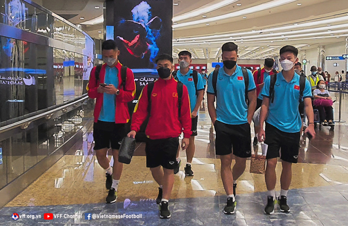 U23 Việt Nam đến UAE lúc 7h sáng nay