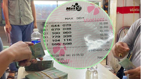 Vừa trúng Max 3D+ trúng tiền tỉ, người chơi nhận thưởng liền tay