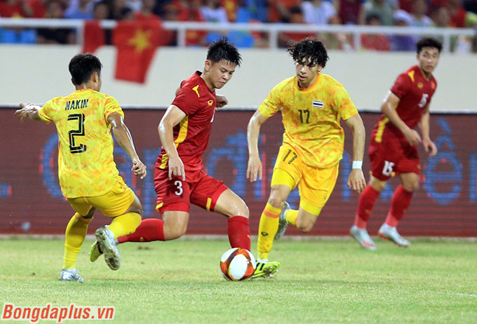 U23 Thái Lan loại một nửa đội hình thua U23 Việt Nam ở SEA Games 31 - Ảnh: Minh Tuấn