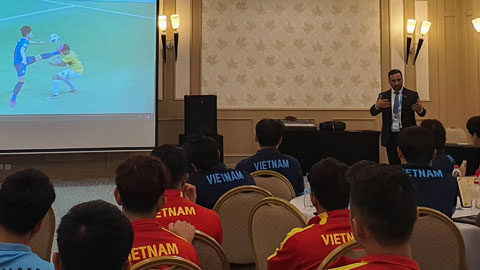 AFC phổ biến luật cho U23 Việt Nam