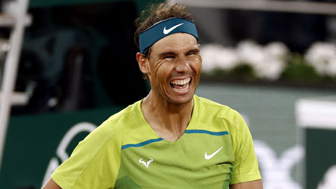 Rafael Nadal đánh bại Novak Djokovic ở tứ kết Roland Garros 2022: Cuộc đấu của các vị thần & những người Paris trễ tàu may mắn