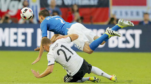 ĐT Italia 1-1 ĐT Đức: Giá Mancio cải tổ sớm hơn!