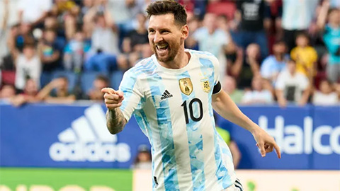 Messi cân bằng kỷ lục 81 năm sau thắng lợi của Argentina