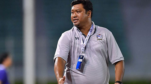 HLV Worrawoot Srimaka đang bị CĐV Thái Lan đòi sa thải sau thành tích không tốt ở VCK U23 châu Á 2022