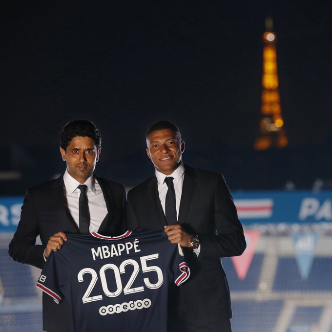 Mbappe sẽ ở lại PSG ít nhất đến 2025