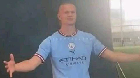 Haaland bị 'lộ' hình ảnh trong áo đấu mới của Man City
