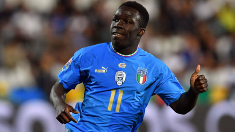 Gnonto lập kỷ lục cầu thủ trẻ nhất ghi bàn cho ĐT Italia
