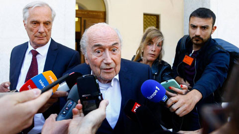 Blatter và Platini đối diện án 20 tháng tù treo