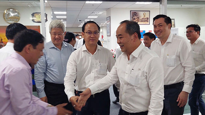 Ông Lê Khánh Hải thăm cán bộ, công chức Sở VH, TT và DL Bình Dương