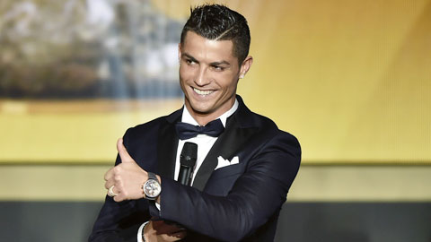 Cristiano Ronaldo bước vào thế giới tiền số 