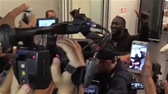 Lukaku được CĐV Inter chào đón như người hùng trở về Lukaku được CĐV Inter chào đón như người hùng trở về